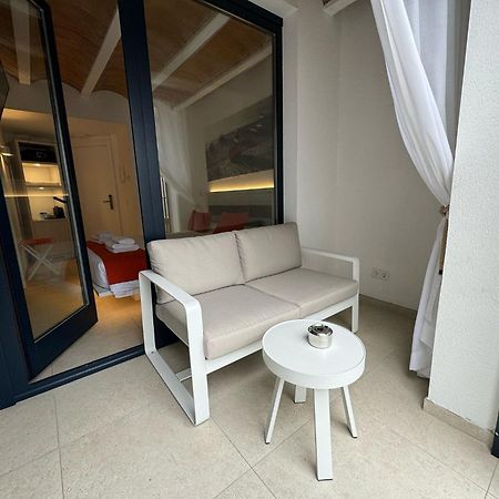 Hotel Boutique Es Blau 카다케스 외부 사진