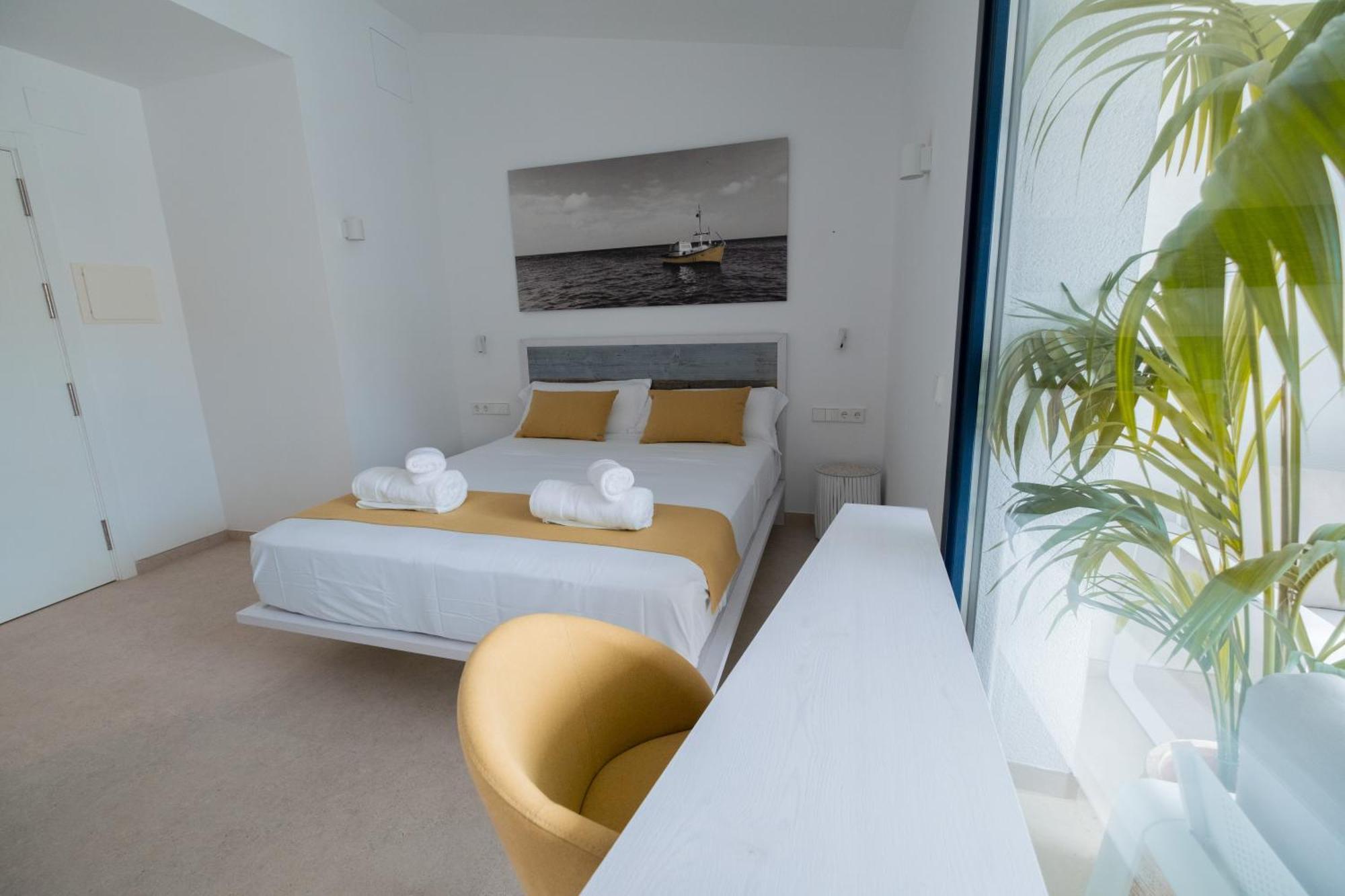 Hotel Boutique Es Blau 카다케스 외부 사진