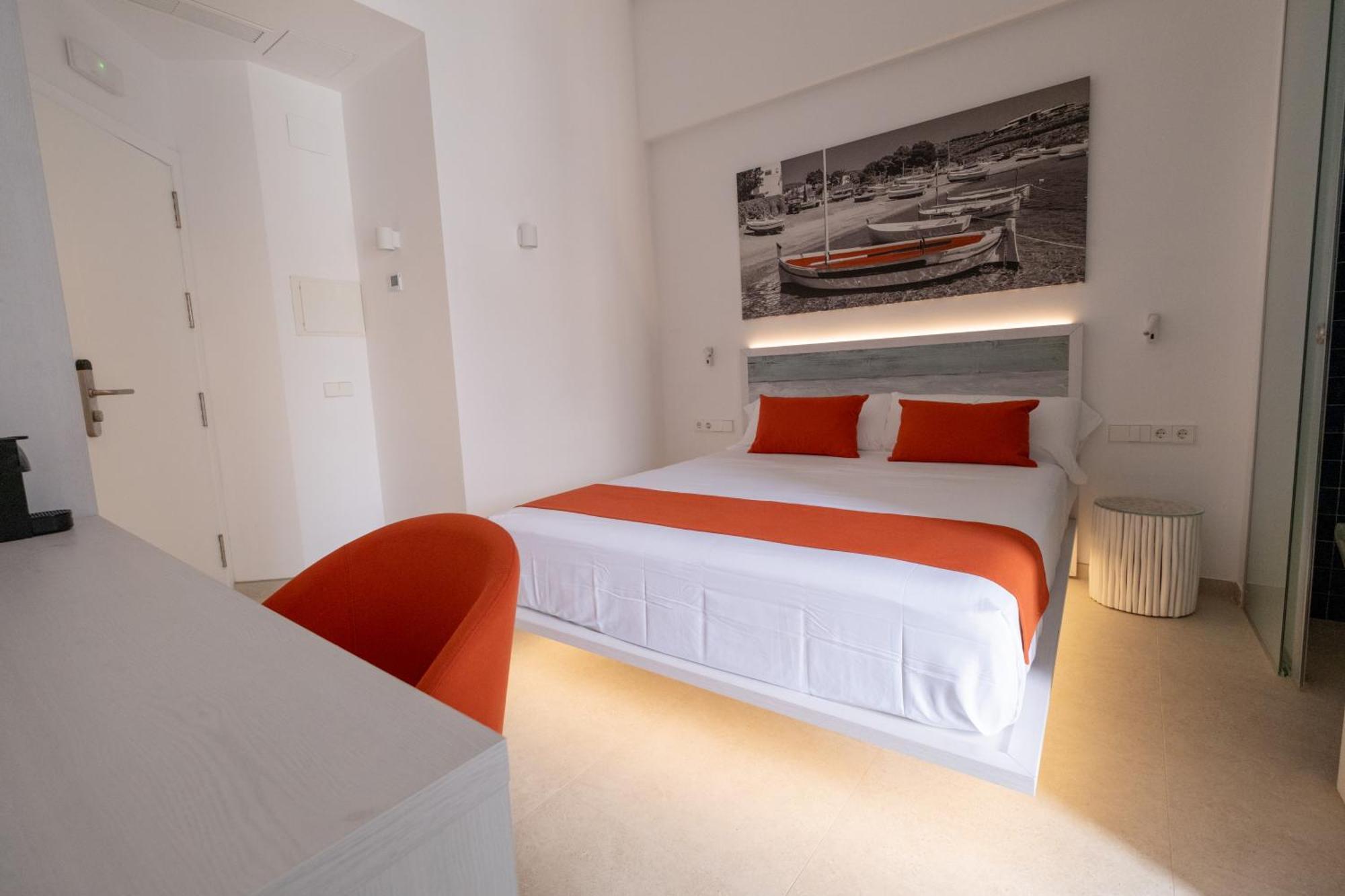 Hotel Boutique Es Blau 카다케스 외부 사진