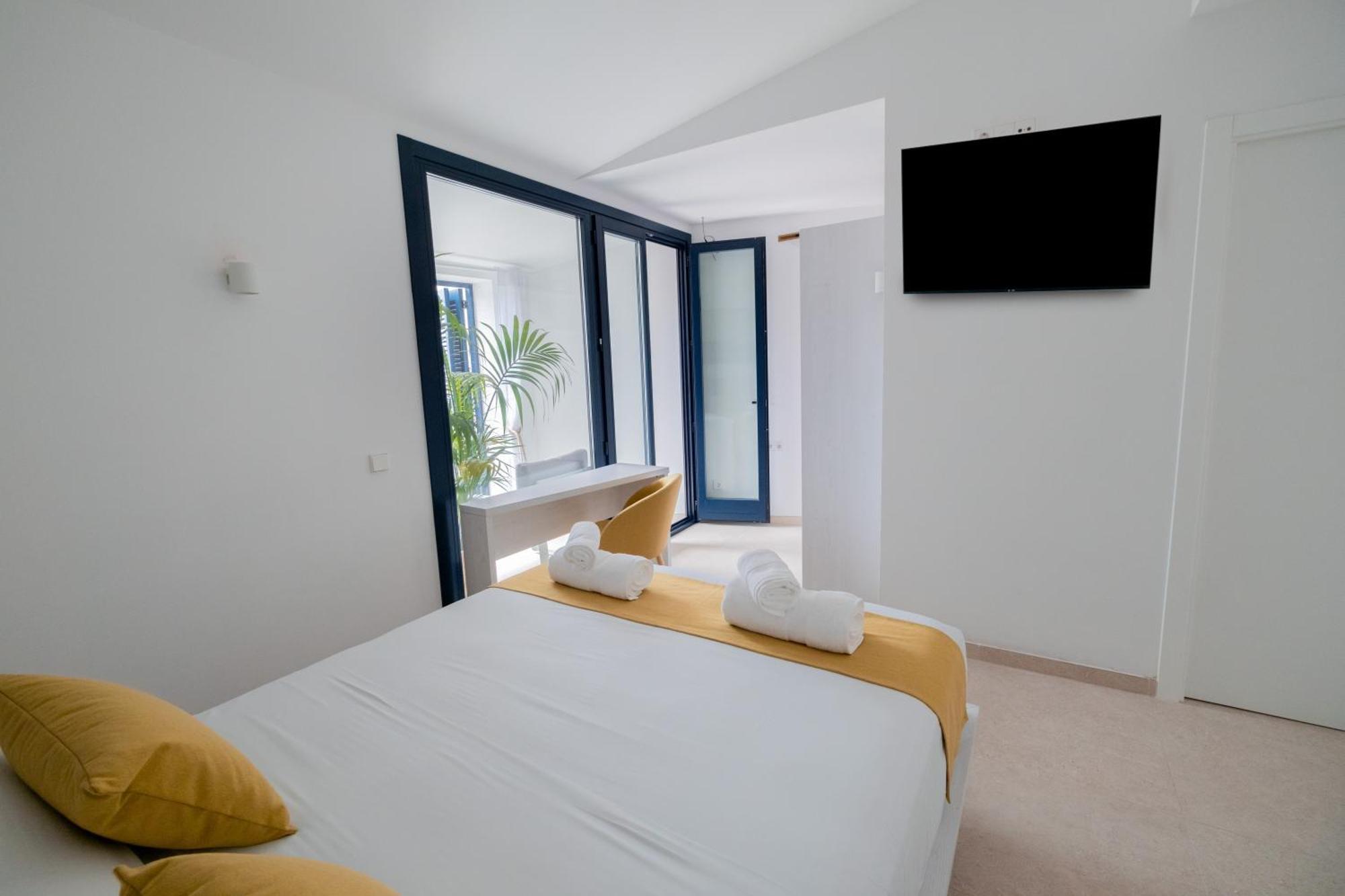 Hotel Boutique Es Blau 카다케스 외부 사진