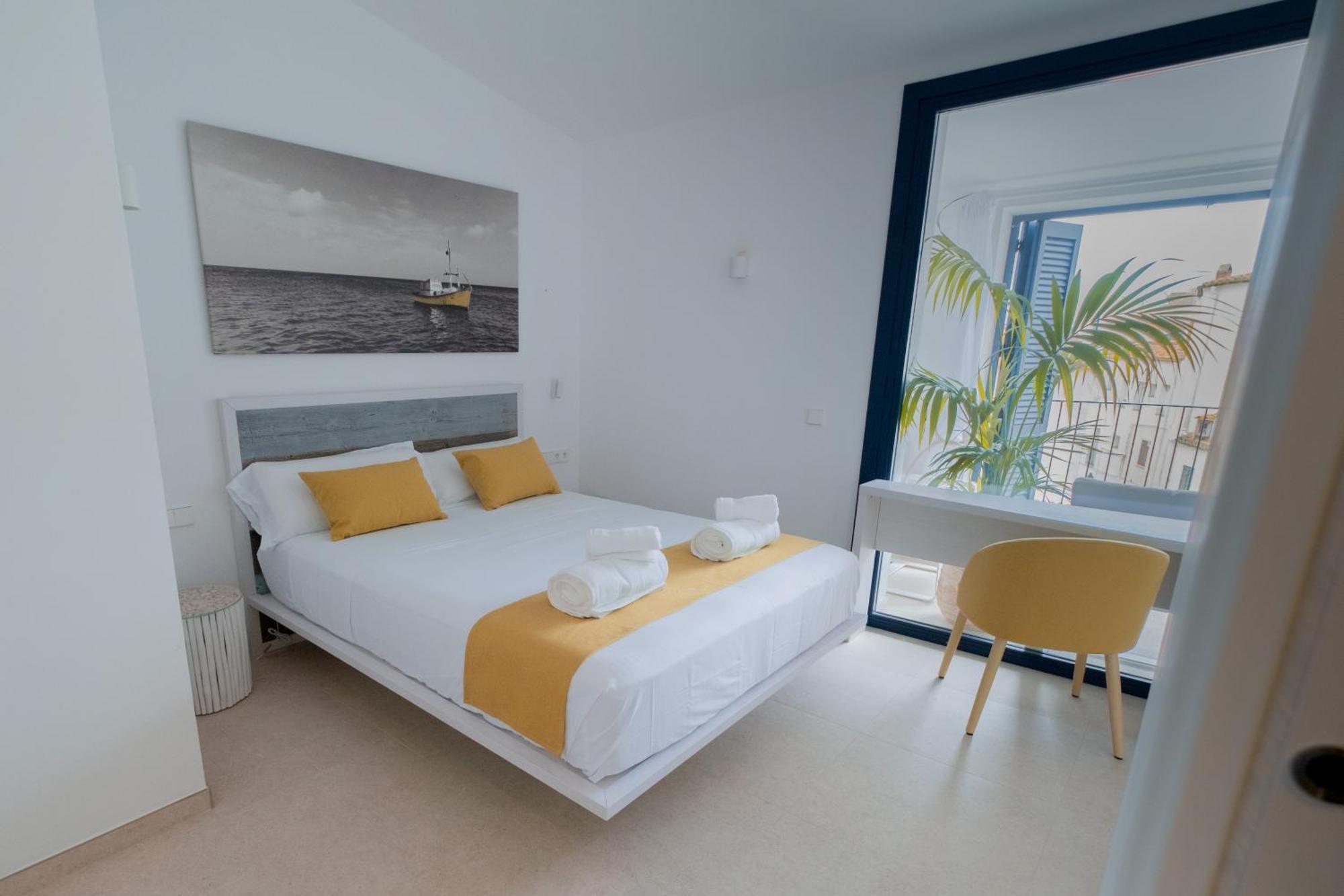 Hotel Boutique Es Blau 카다케스 외부 사진