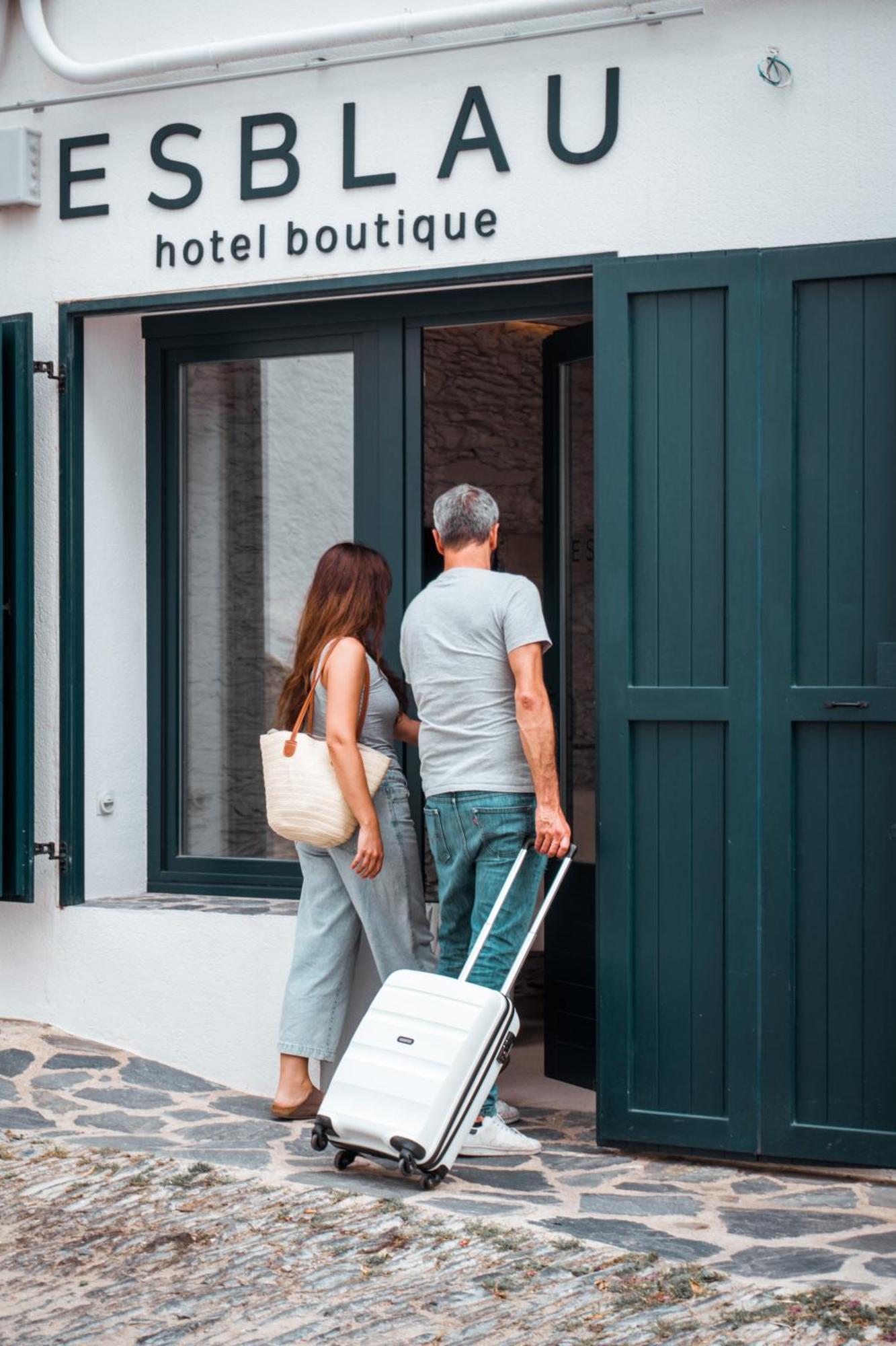 Hotel Boutique Es Blau 카다케스 외부 사진