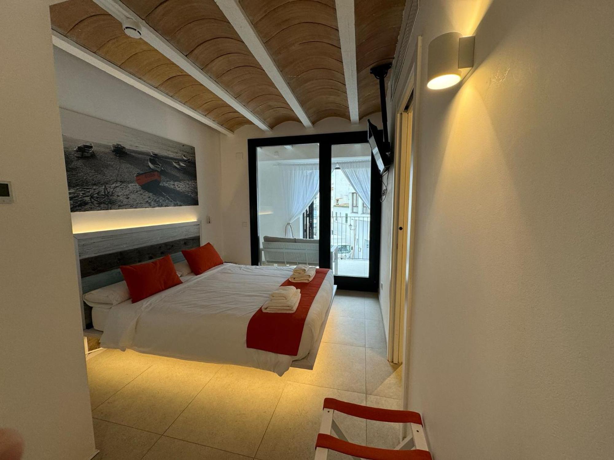 Hotel Boutique Es Blau 카다케스 외부 사진