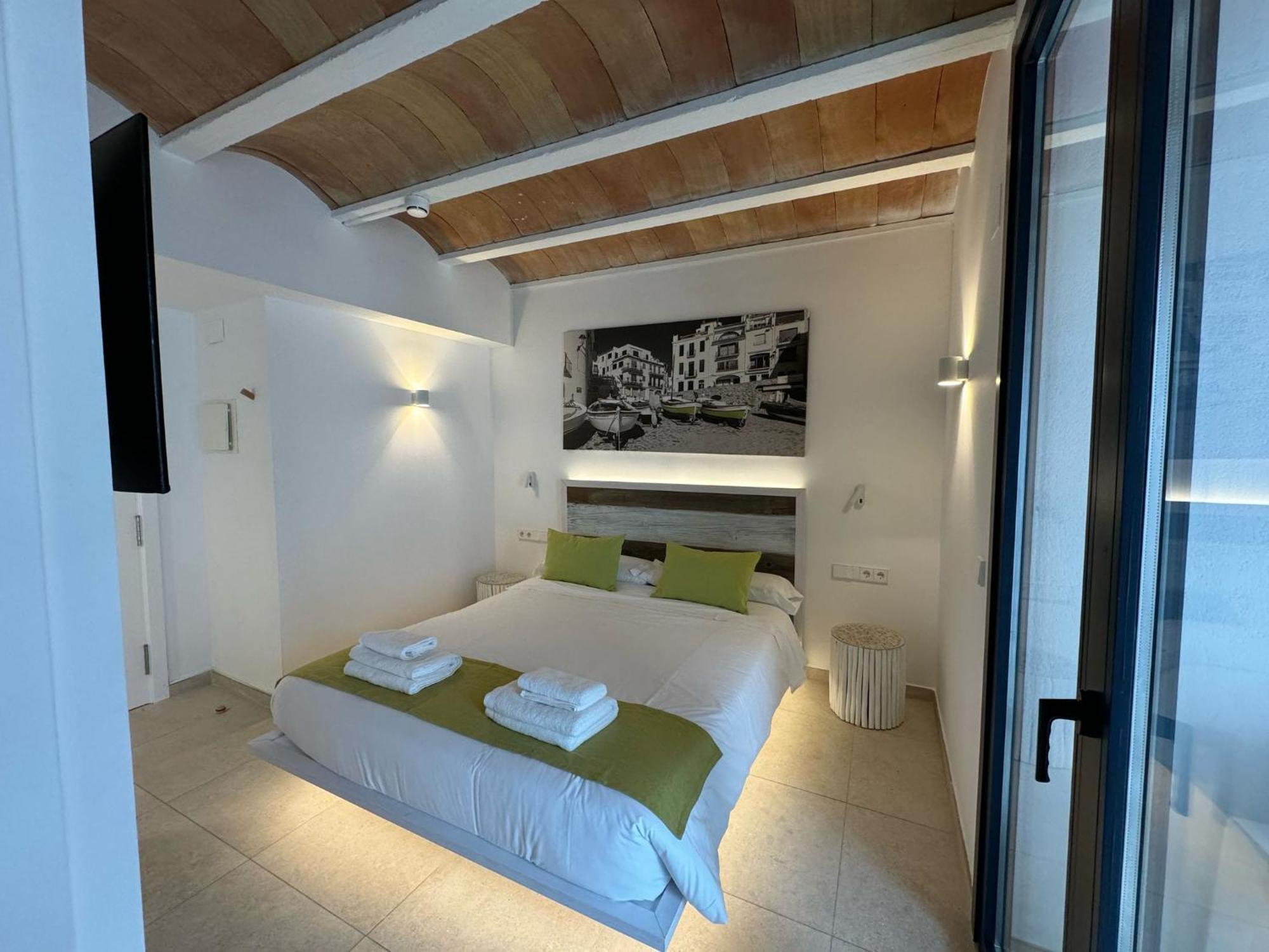Hotel Boutique Es Blau 카다케스 외부 사진