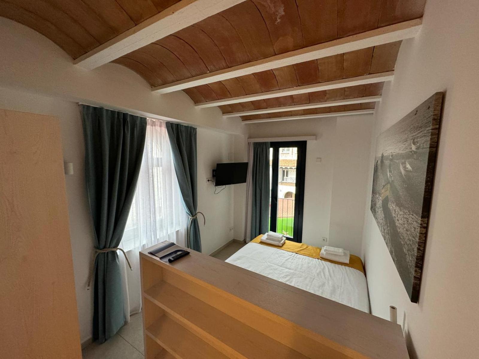 Hotel Boutique Es Blau 카다케스 외부 사진