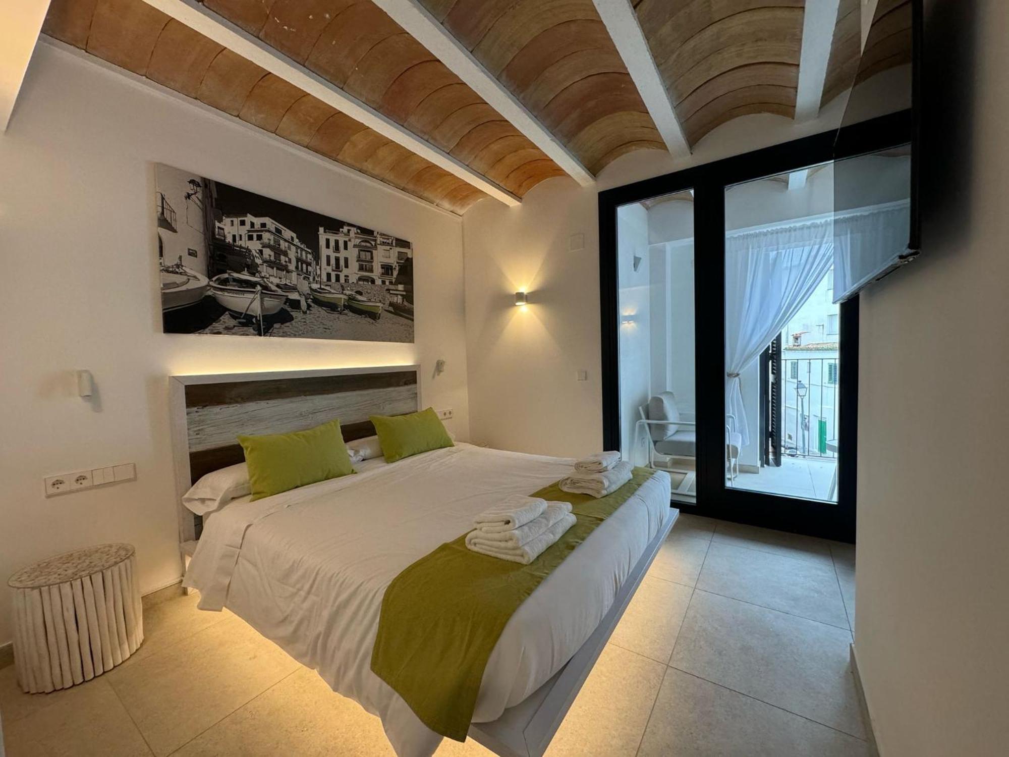 Hotel Boutique Es Blau 카다케스 외부 사진